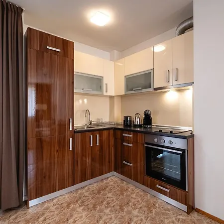 Apartamento очарователен до морската градина Varna