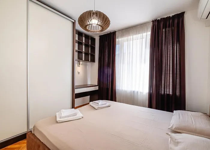 очарователен до морската градина Apartman Várna