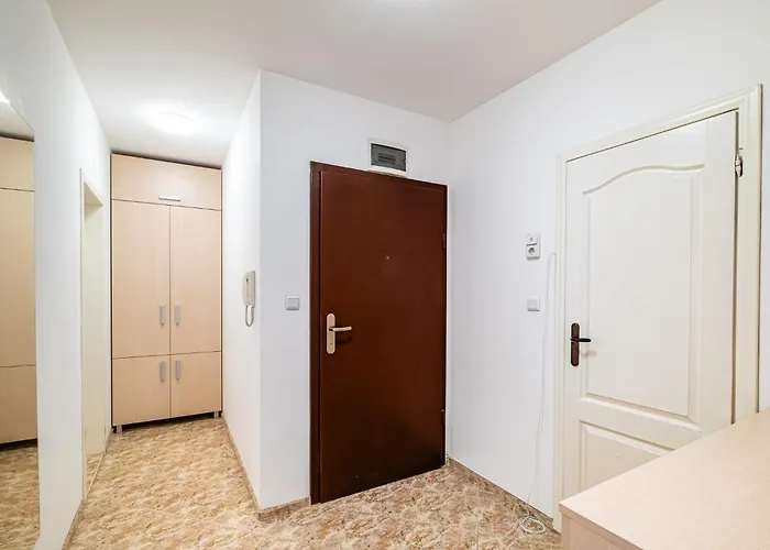 Apartment очарователен до морската градина Varna